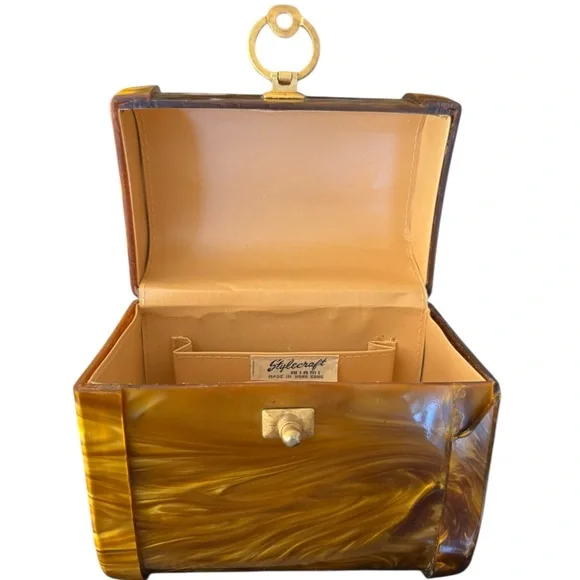 Vintage 1950s or 1960s butterscotch swirl Lucite box purse. - Picture 2 of 6